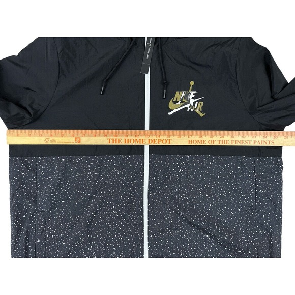 NWT Jordan Classic Windbreaker Hooded Jacket Men Zip Up‎ Black Sz L - Picture 3 of 7